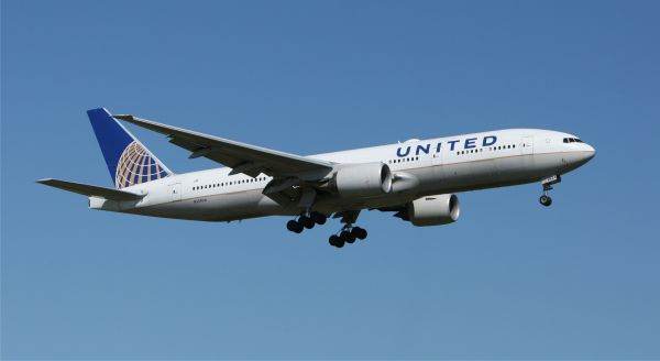 United Airlines no longer expects major merger